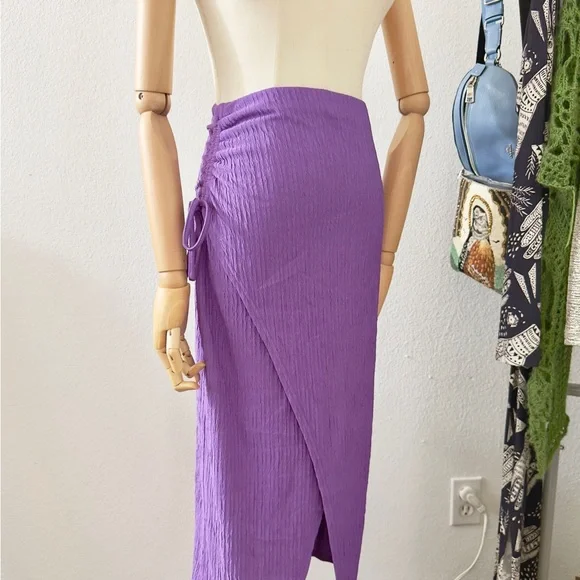 NWT Lulus Modern Confidence Textured Ruched Drawstring Midi Skirt - Size S - Picture 6 of 6